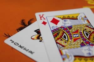 Tjana pengar Roxy Palace Casino